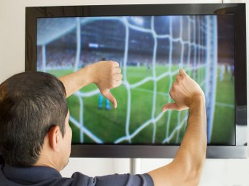 Soccer Broadcasting and Fan Interaction: Creating Dynamic and Engaging Experiences for Viewers